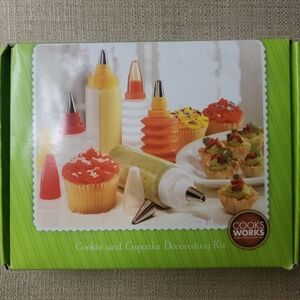 🌹Cooks Works Cookies & Cupcakes Decorating Kit
